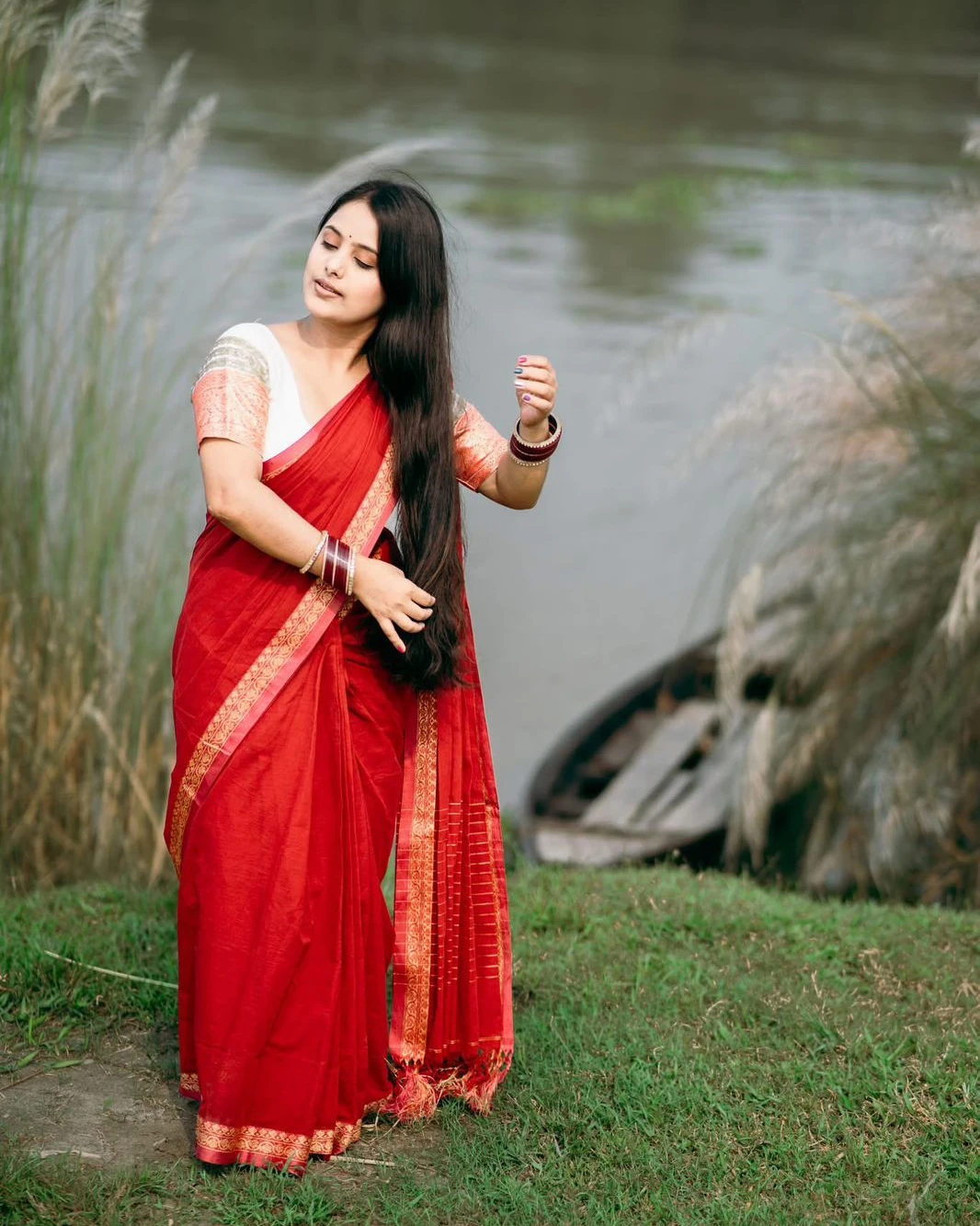 Premium Quality Maroon Half Silk Nakshi Paar Saree