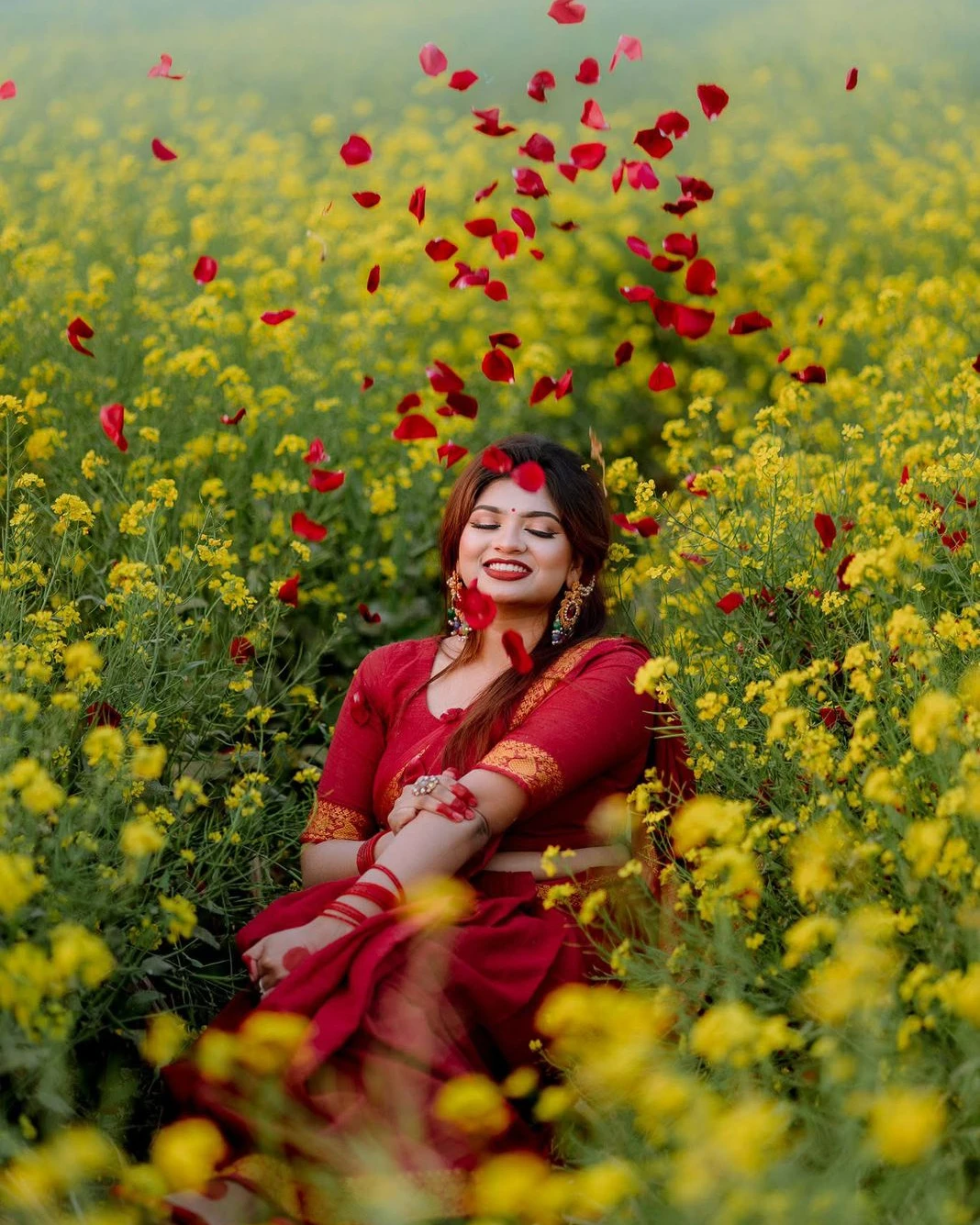 Exclusive Fashionable Trendy Tangail Cotton Nakshi Paar Saree