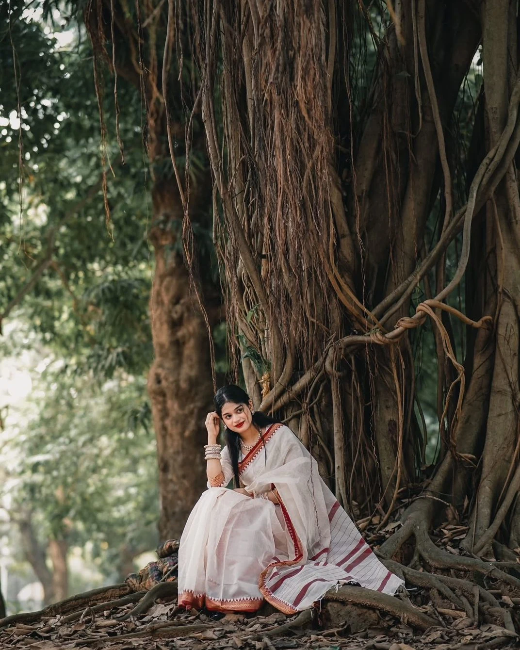 Women's Premium Off-White Half Silk Kantha Stitch Saree