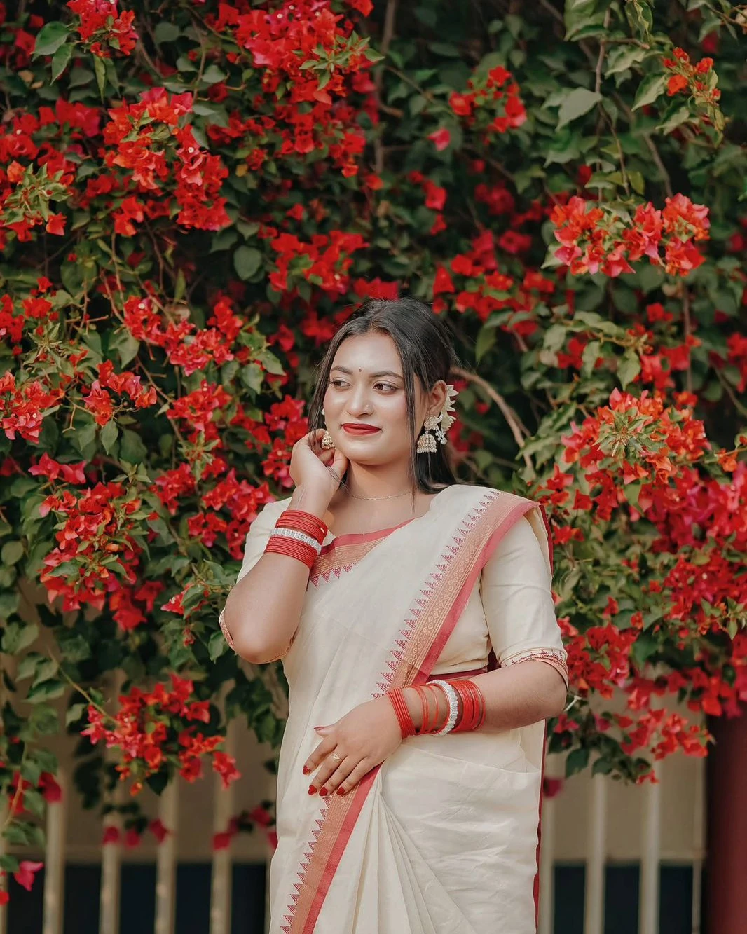Women's Exclusive Fashionable Trendy Tangail Cotton Nakshi Paar Saree