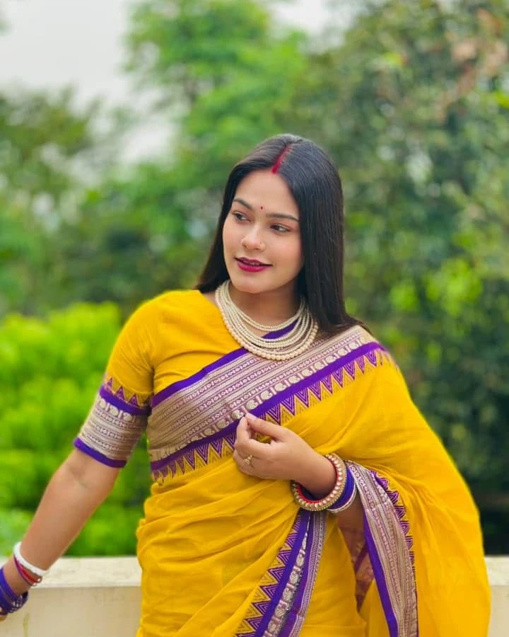 Women's Trendy HalfSilk Nakshi Pair Saree