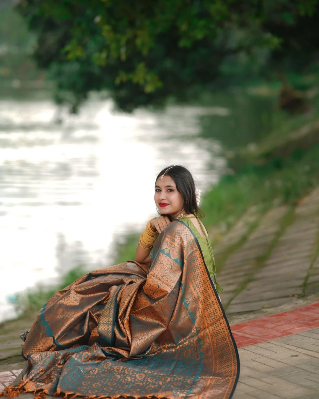 Women's Soft Silk Kanjivaram Katan Saree 1