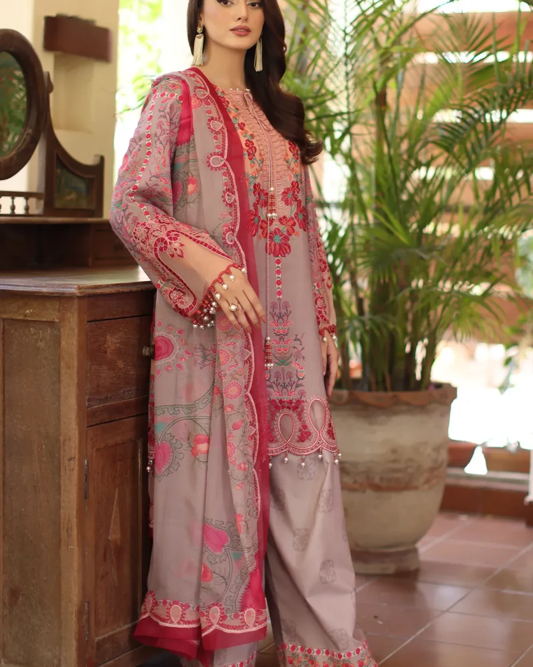 Oriental Rose Embroidered Lawn Three-Piece Suit