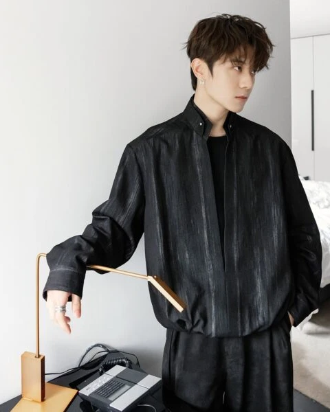GARB Men’s Autumn Stand-Up Collar Long-Sleeve Shirt – Fashionable Fake Two-Piece High-End Solid Color Casual Shirt