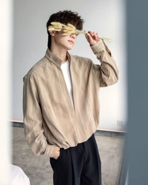 GARB Men’s Autumn Stand-Up Collar Long-Sleeve Shirt – Fashionable Fake Two-Piece High-End Solid Color Casual Shirt