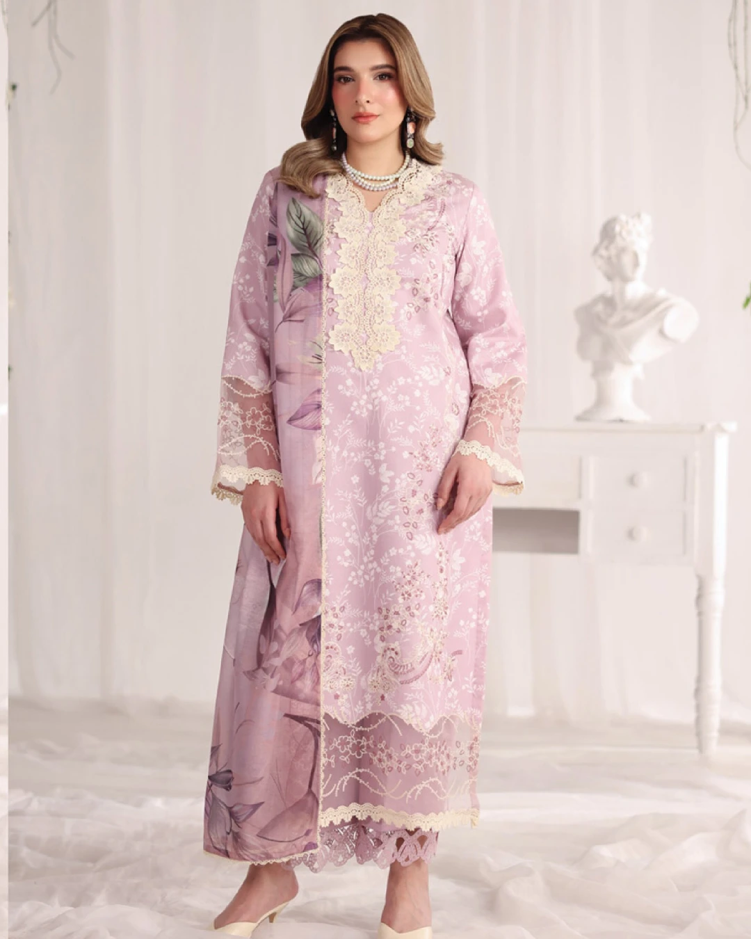 Isabella Lavender Lilac Luxury Embroidered Lawn Three-Piece Suit