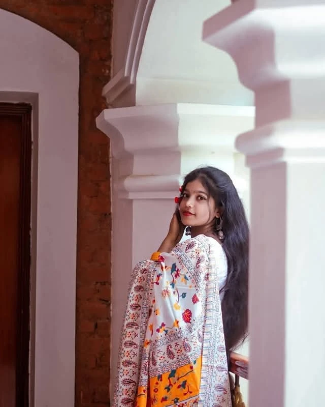 Women's Premium Screenprint Half-Silk Saree