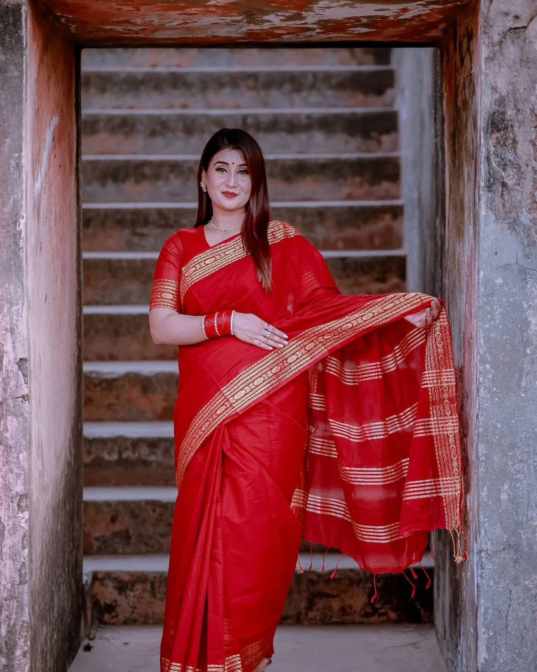 Crimson Charm Tangail Tat Nakshi Half-Silk Saree