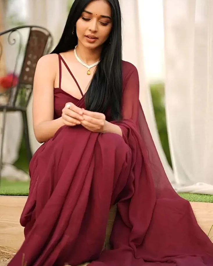 Pure Georgette Marun Plain Saree For Women
