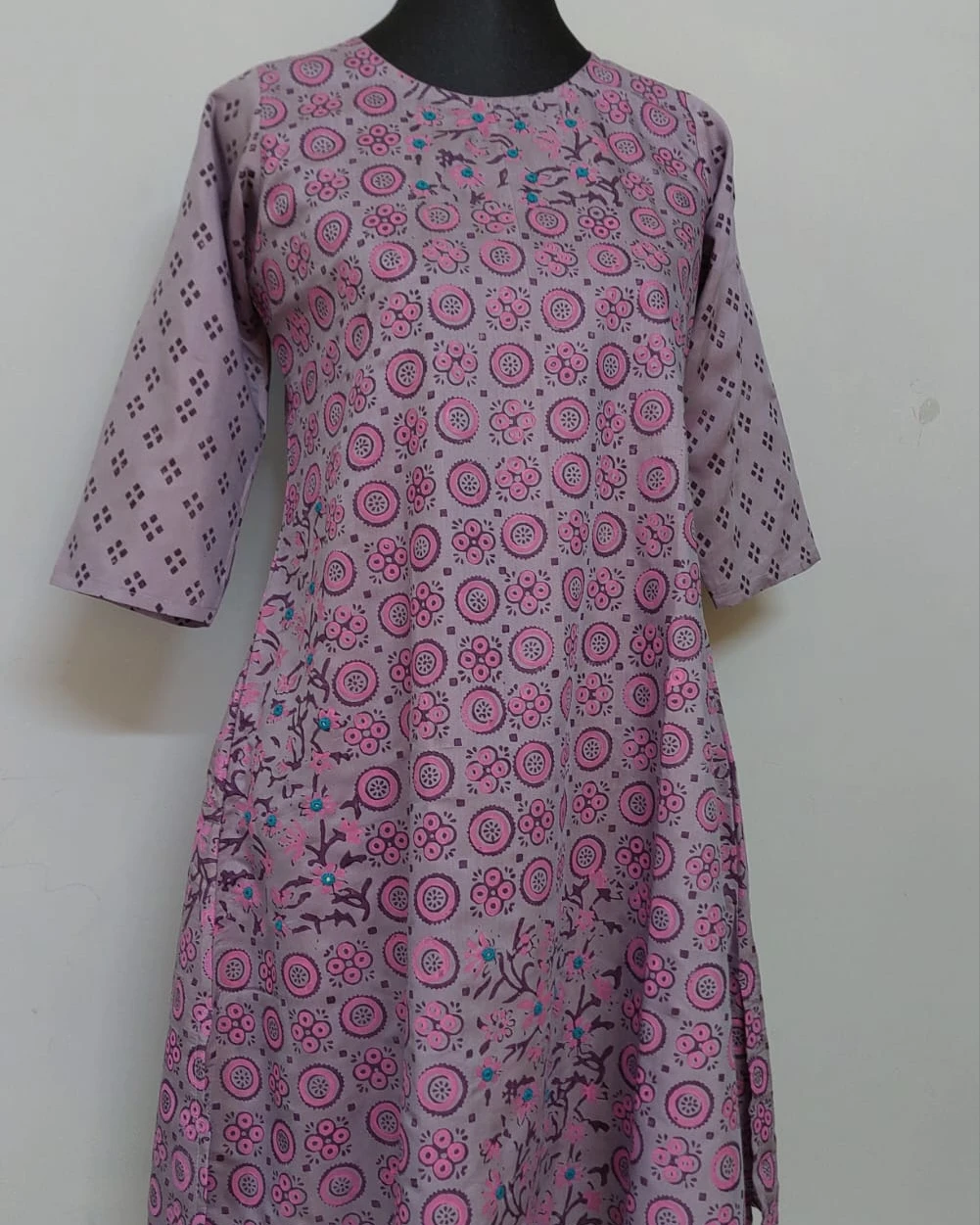 Lavender Bloom Geometric Print Cotton Kurti