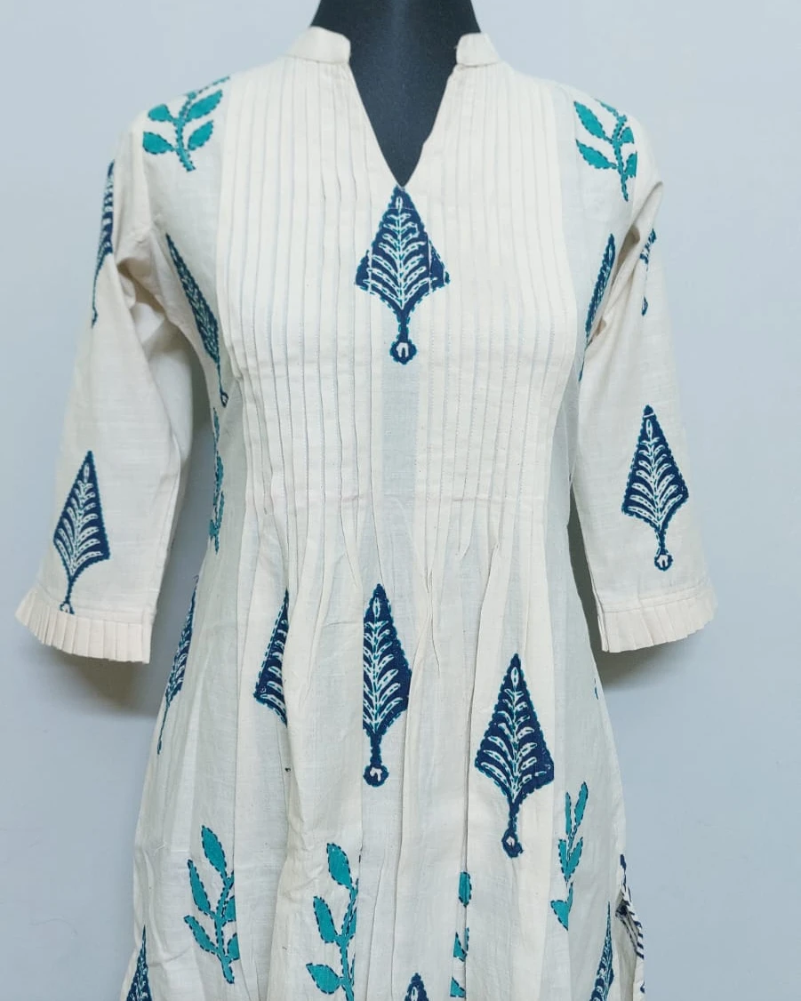 Off-White Block Printed Khadi Cotton Pin-Tucked Kurti